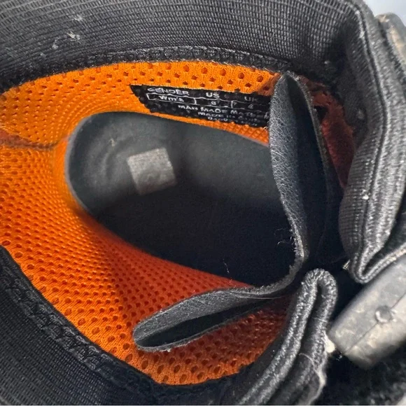 Muck Black Apex Zip Outdoor Waterproof Boots - Picture 3 of 6